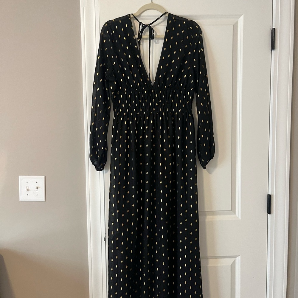 A Classy Chic Boutique Black and Gold Long Sleeve Dress